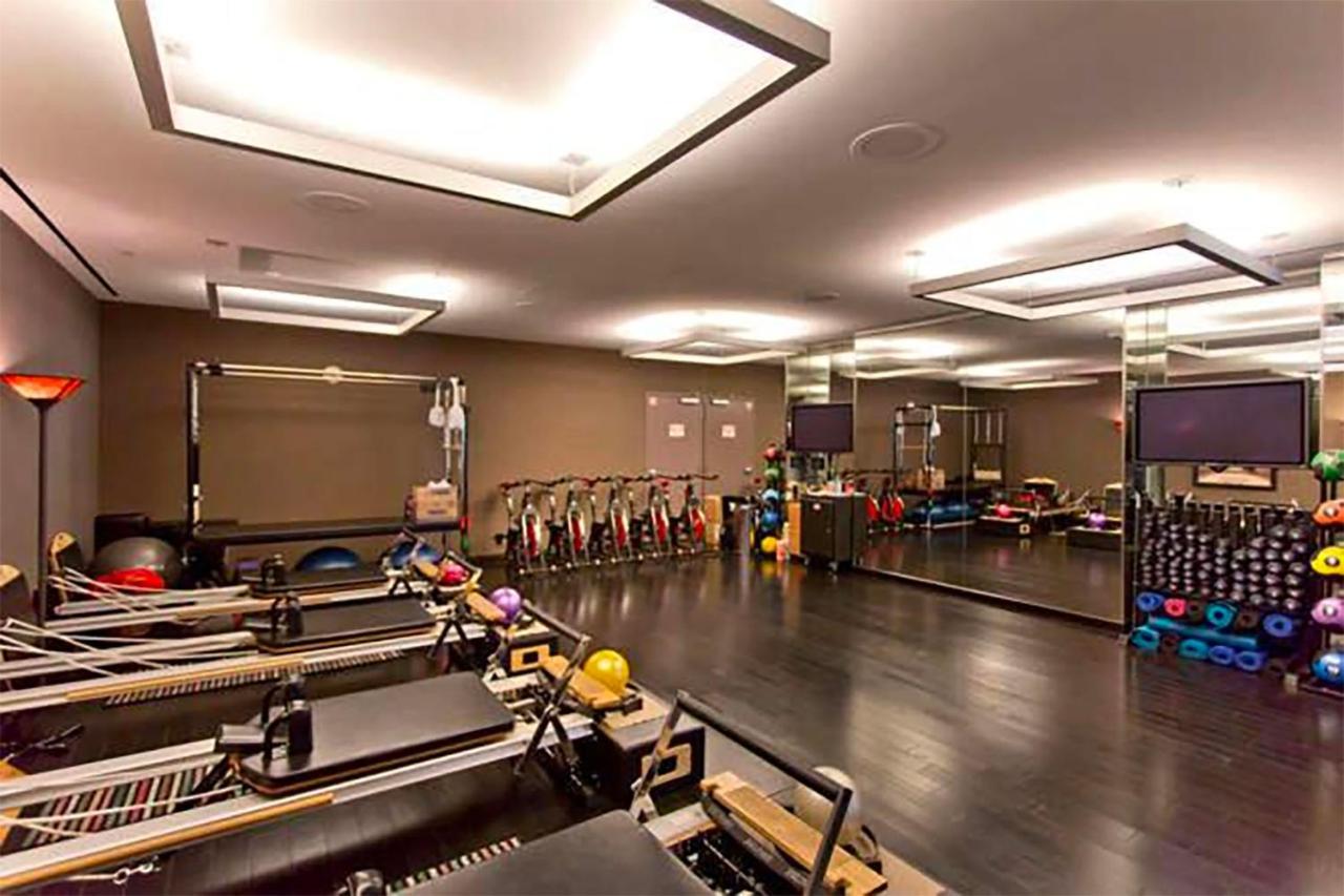 Huge Modern Luxury 17 Floor Panoramic Corner Suite With Open Balcony Las Vegas Exteriör bild