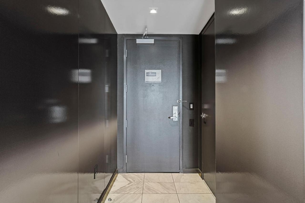 Huge Modern Luxury 17 Floor Panoramic Corner Suite With Open Balcony Las Vegas Exteriör bild